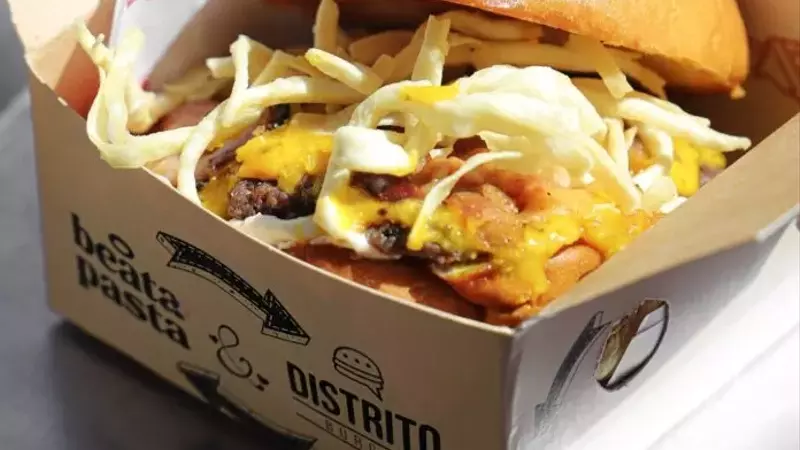 Distrito Burger y Beata Pasta lanzan una hamburguesa exclusiva por tiempo limitado