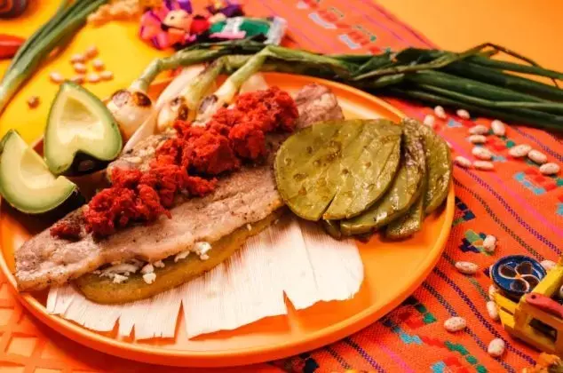 Elaboración de Huaraches Tradicionales al Estilo del Mercado de Jamaica