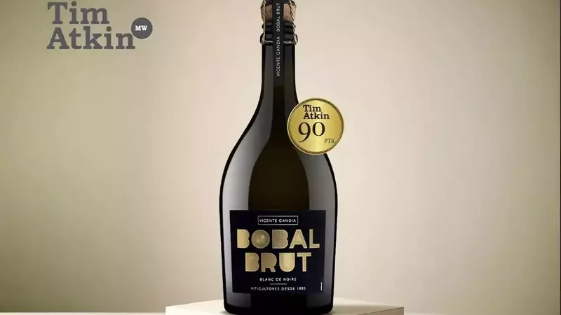 El Espumoso Vicente Gandía Bobal Brut Recibe Elogios de Tim Atkin