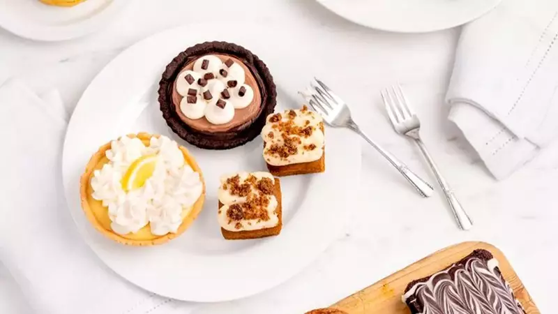Martha Stewart lanza su deliciosa línea de postres en colaboración con Crumbl