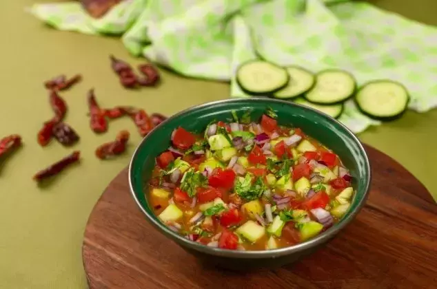 Refrescante Salsa de Pepino: Acompañamiento Ideal para Tus Platillos