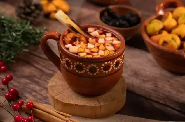 Ponche de Frutas Asadas: El Toque Festivo para tus Reuniones