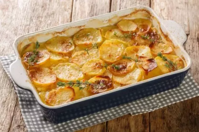 Deliciosas Papas Gratinadas: Una Receta Cremosa y Sencilla para Disfrutar en Minutos