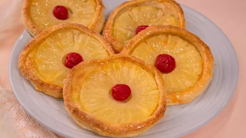 Receta Sencilla de Hojaldres de Piña: Un Deleite con Pocos Ingredientes