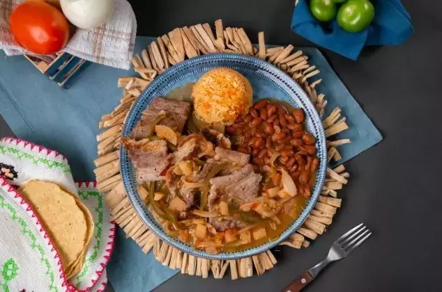 Deliciosas puntas rancheras: un plato principal fácil y sabroso