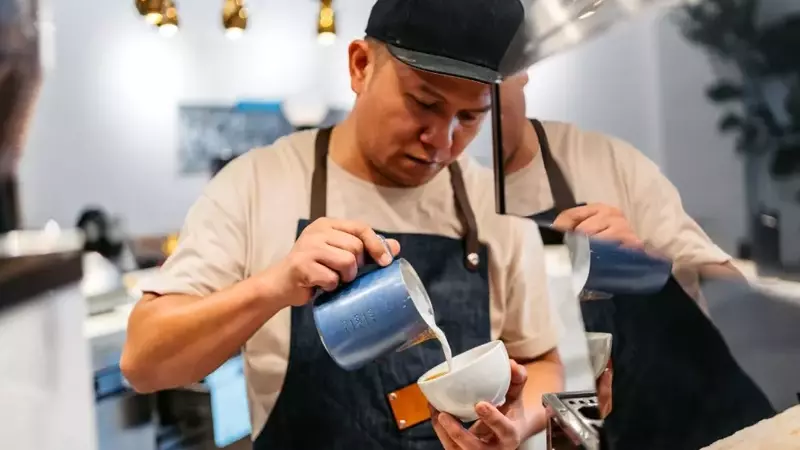 Manejo de la fatiga sensorial en baristas: Estrategias para preservar la agudeza del paladar
