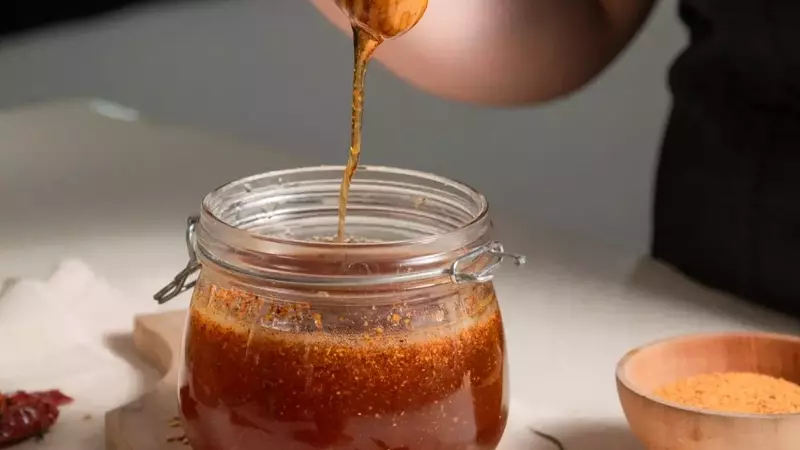 Miel Picante Casera: El Secreto Culinario que Conquista Paladares