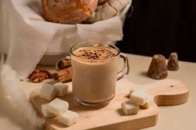 Delicioso Atole de Cajeta y Nuez: Una Receta Reconfortante para Compartir