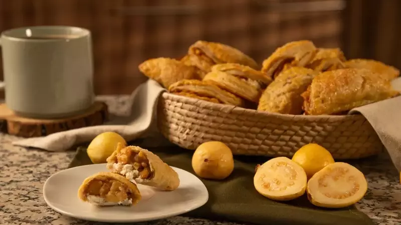 Deliciosas Empanadas de Guayaba y Queso: Una Receta Sencilla en Seis Pasos