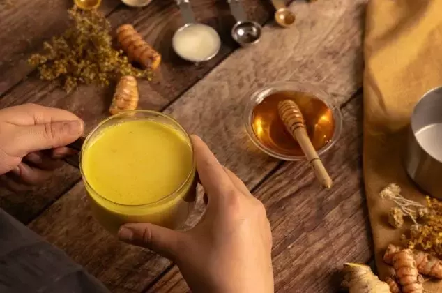 Descubre la Leche Dorada: Receta Ancestral y sus Maravillosos Beneficios