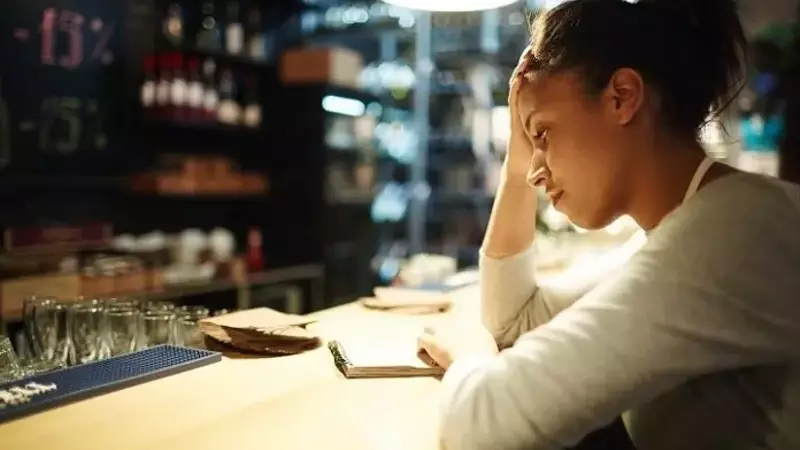 Impacto del estrés y la ansiedad en la industria hostelera: más allá de la rutina diaria