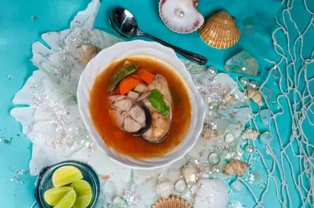 Sopa de Pescado: Una Receta Nutritiva y Rendidora para Compartir