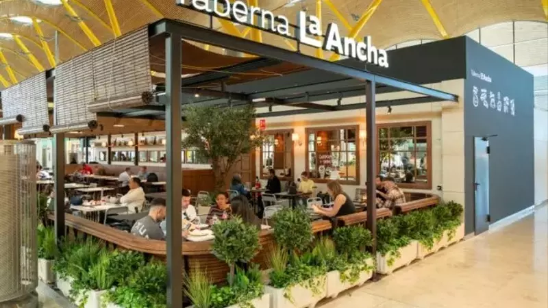 Inauguración de Taberna La Ancha: Areas completa la renovación gastronómica del aeropuerto Adolfo Suárez Madrid-Barajas