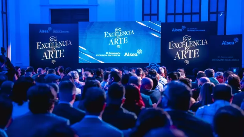 Alsea Celebra Dos Décadas de Reconocimiento al Talento Interno con su Programa de Excelencia Aniversario