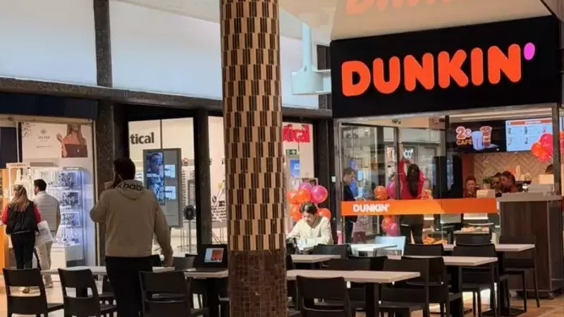 Dunkin' inaugura un nuevo establecimiento en el Centro Comercial Rosaleda de Málaga