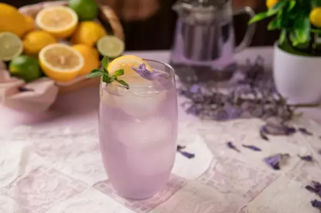 Refrescante limonada de jacaranda: una bebida exótica para el paladar