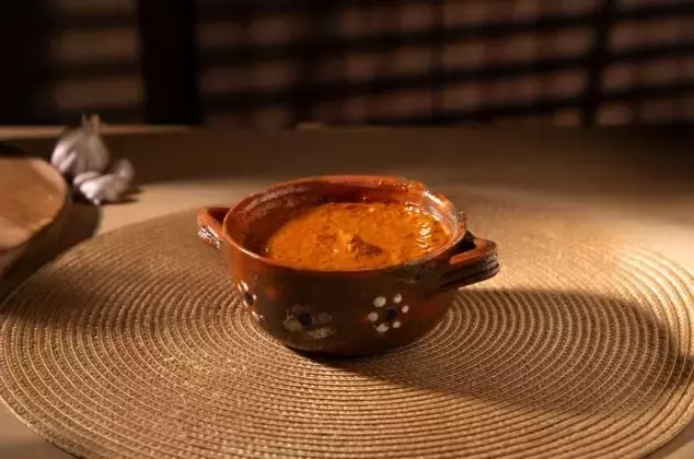 Creación de una Salsa Picante Tradicional en Minutos