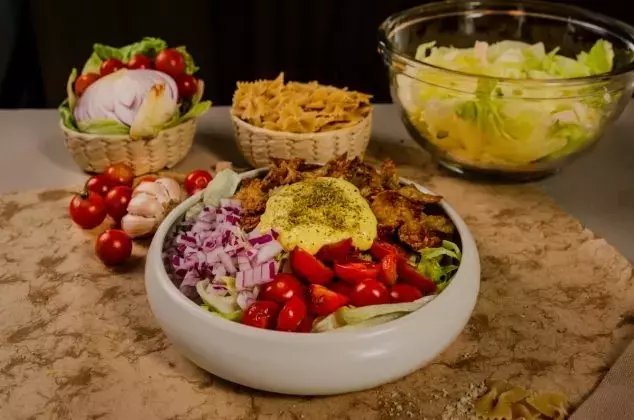 Innovadora Ensalada de Pasta Crujiente: Preparación Sencilla para Deleitar Paladares