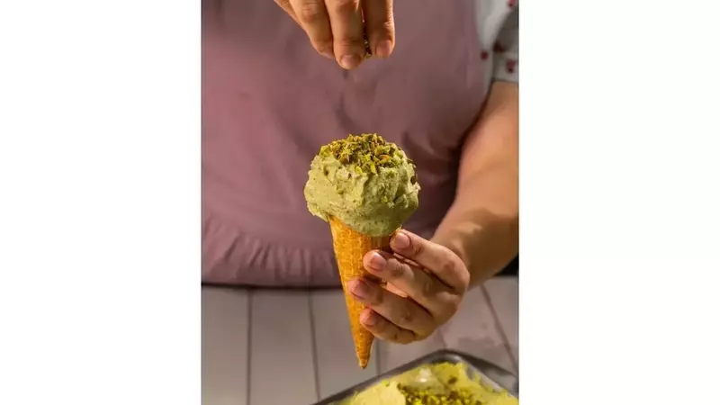 Cómo Elaborar un Cremoso Helado de Pistacho Casero sin Necesidad de Máquina