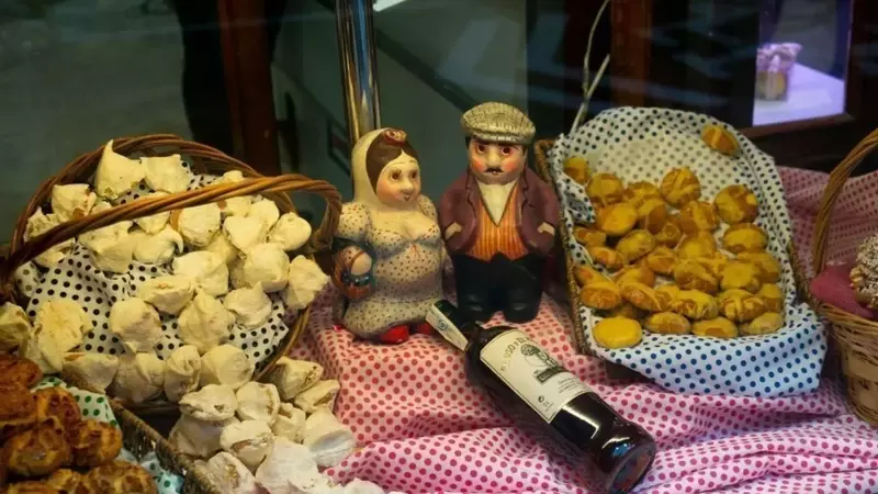 Celebrando San Isidro: Un Viaje Culinario por la Tradición Madrileña