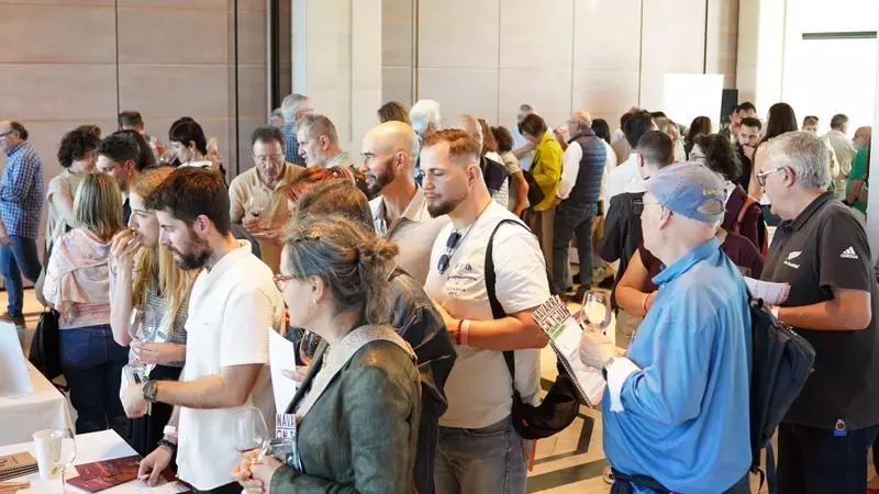 Navarra On Tour: Un Festival Inolvidable de Vino y Cultura Sensorial