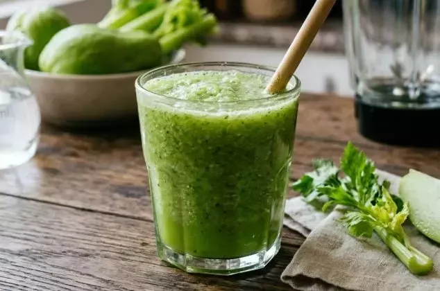 Bebida Verde Nocturna para la Pérdida de Peso: Chayote y Apio