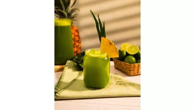 Bebida Refrescante de Perejil y Piña: Preparación Fácil y Rápida