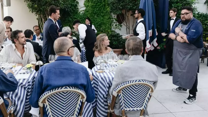 Velada Culinaria Estelar: Juan Viu Brilla en el Rooftop de Forbes House