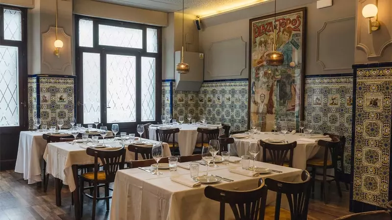 Cierre de un Icono Gastronómico: Casa Leopoldo en Barcelona