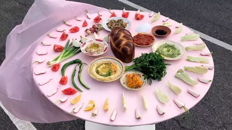 LEV: El Colectivo Culinario que Revoluciona la Escena Gastronómica de Nueva York