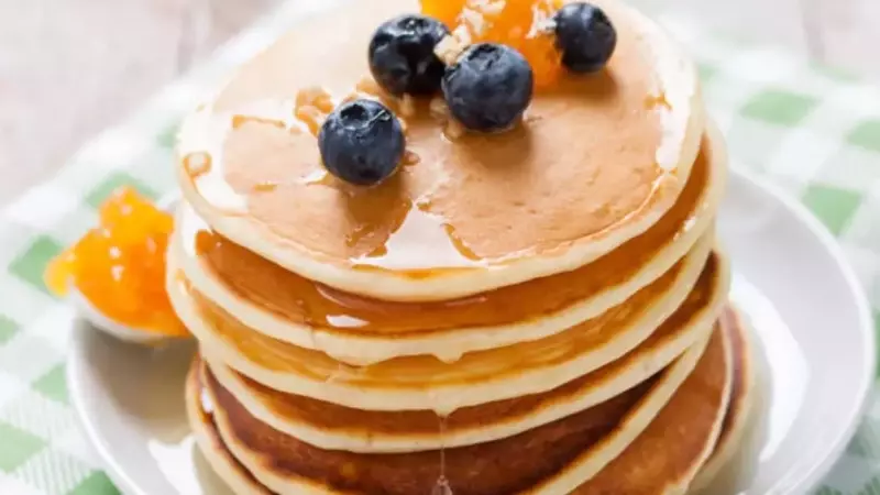 Hot Cakes Esponjosos con Kéfir: Desayuno Saludable y Fácil