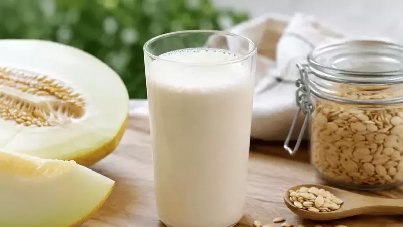 Innovadora Bebida Vegetal de Semillas de Melón: Una Opción Refrescante y Sostenible