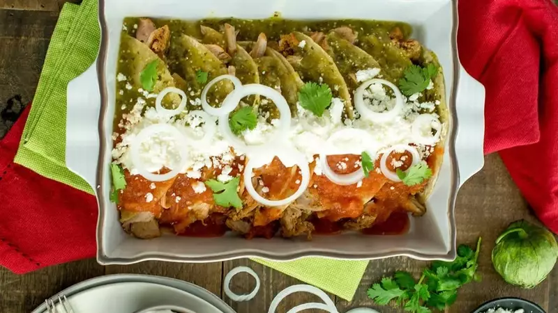 Enchiladas Tricolor para Celebraciones Patrias: Un Festín Visual y Culinario