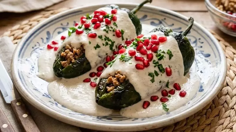 Chiles en Nogada Ligeros: Un Festín Saludable en Minutos