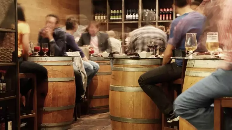 Explorando la Diversidad de Bares en España: Una Guía de Tradición y Vanguardia