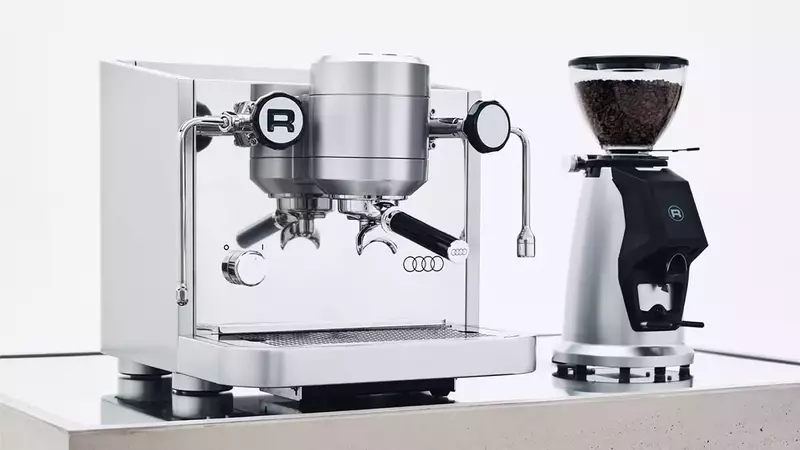 Rocket Espresso y Audi Desvelan la Exclusiva Cafetera Inspirada en el Audi TT