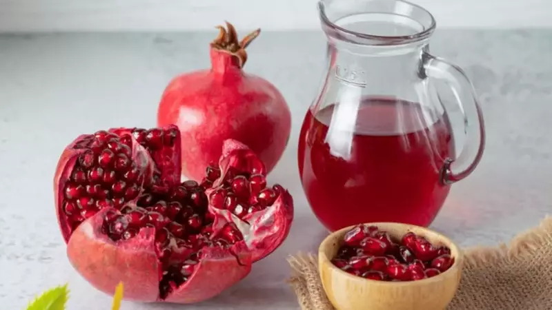 Bebida Refrescante de Granada: Un Toque Mexicano y Vibrante