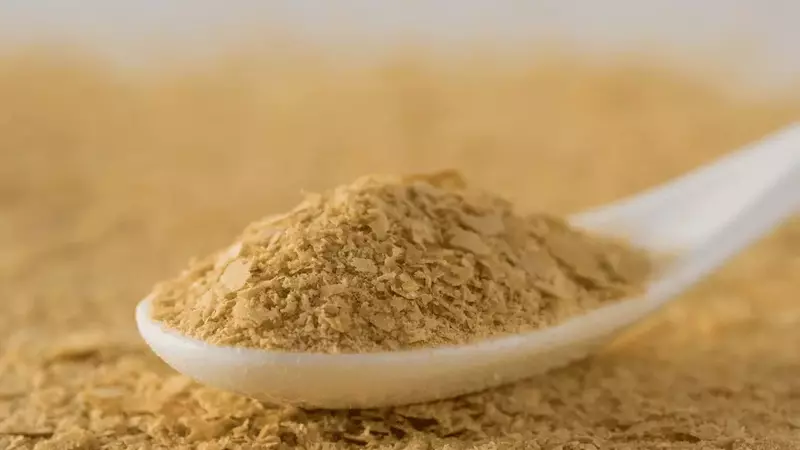 Levadura Nutricional: Un Superalimento Versátil para una Dieta Saludable