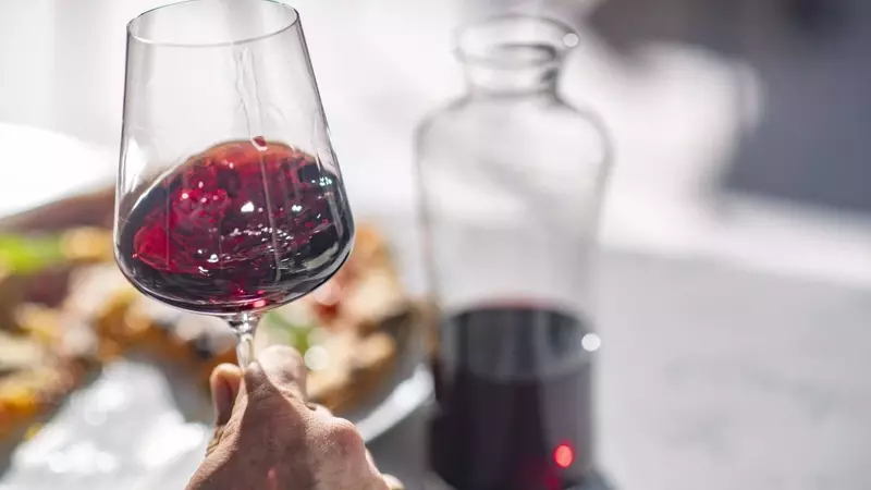 La Ecuación del Vino: ¿Mejor Calidad o Mayor Atractivo para el Consumidor?