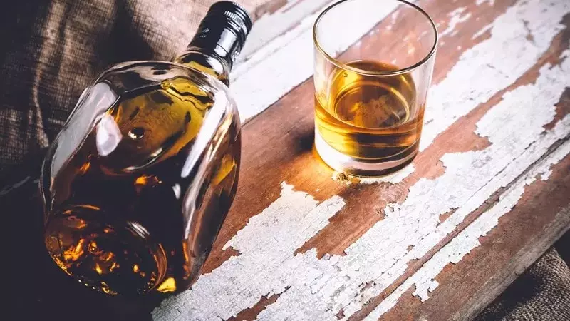 Investigación en India: Clasificación de Whisky Escocés a Granel de Pernod Ricard y Diageo Bajo Escrutinio Fiscal