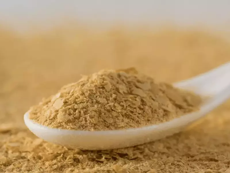 Levadura Nutricional: Un Superalimento Versátil para una Dieta Saludable